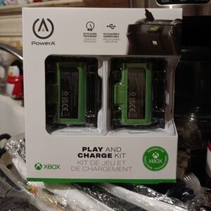 Xbox Play And charge Kit New In Box
